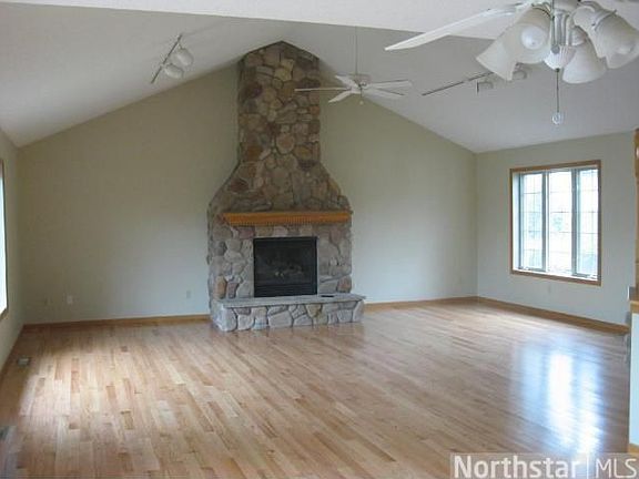 3rd image of 2241 White Pine Ct