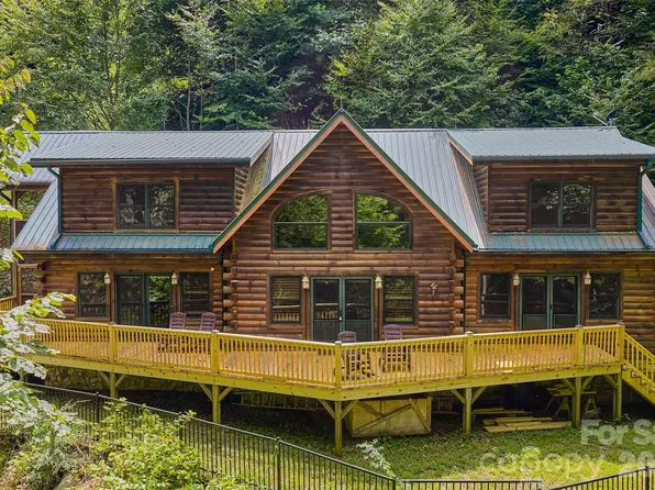 1482 Howard Moore Rd, Hot Springs, NC 28743