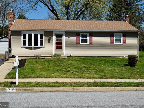 2nd image of 715 Carole Dr