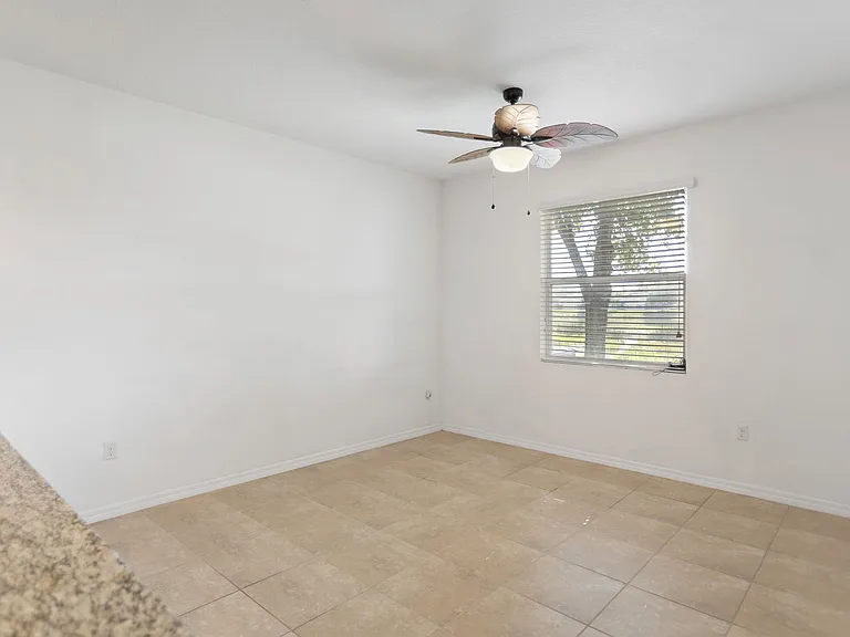 3840 Silverlake Way — Photo 12