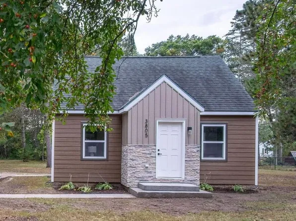 3805 North Shore Drive, Eau Claire, WI 54703