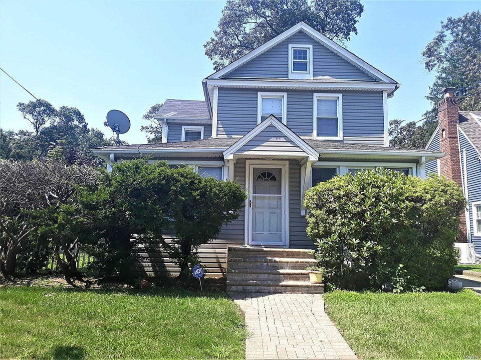 2nd image of 303 N Long Beach Ave