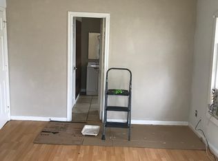 813 E 40th St, Houston, TX 77022