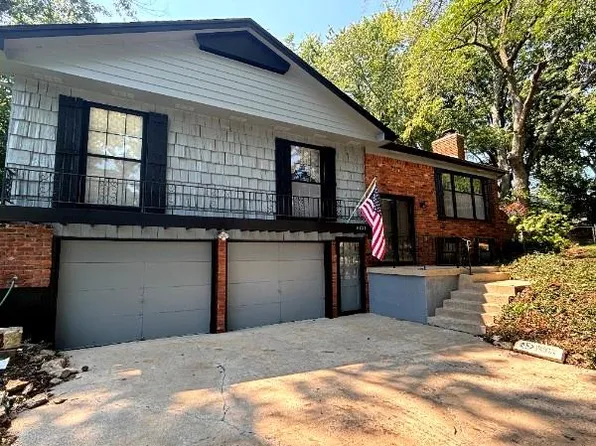 8823 E 57th St, Raytown, MO 64133