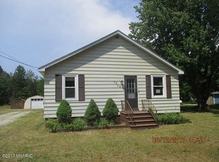 7684 Sheringer Rd, Ravenna, MI 49451