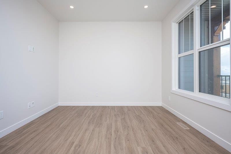 Calgary Townhouse for rent - 3 Bedrooms — photo 15