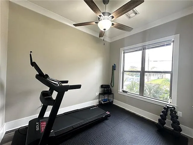 1420 Carnation Ave — Photo 16