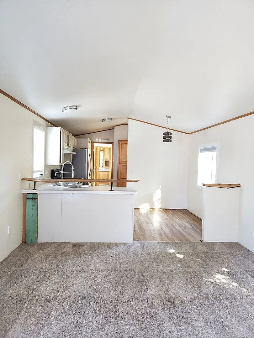 Monterey Mobile Home Park — Photo 3