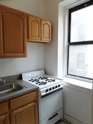 Rented by Meridian Properties | media 7