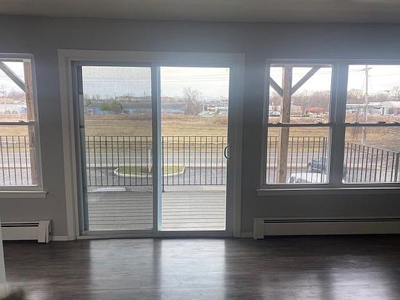 5th image of 92 Fitzgerald Dr #55B