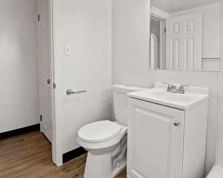 300 Walnut St — Photo 7