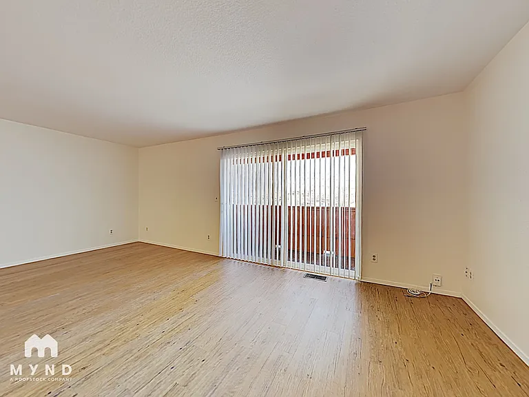 2150 Sutro St #G4 — Photo 4