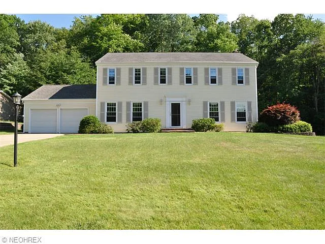 8542 Bayberry Dr NE photo 1