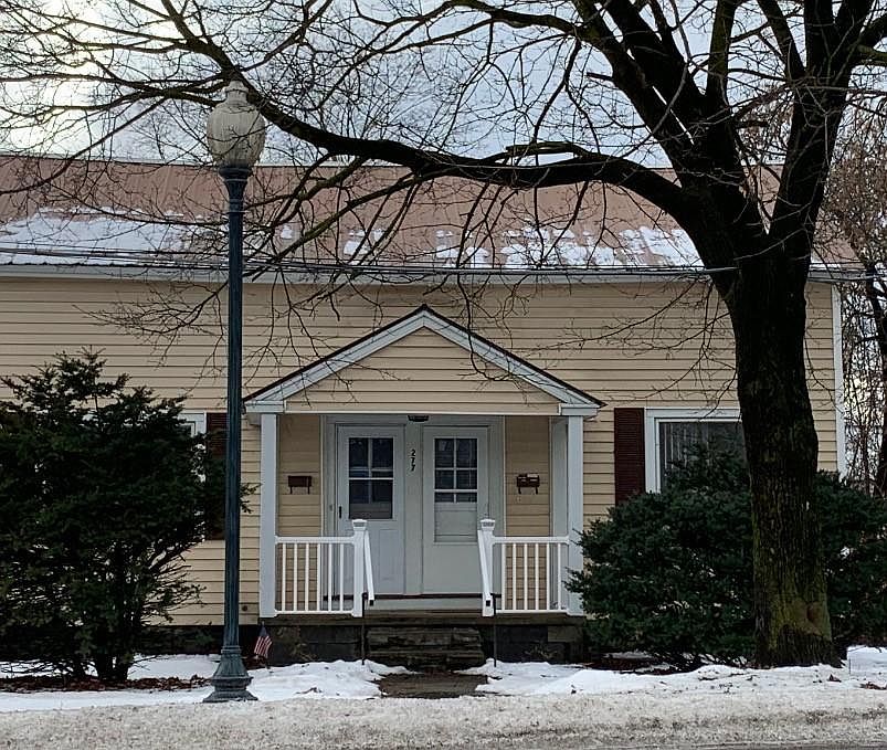 1st image of 277 Warren St #B
