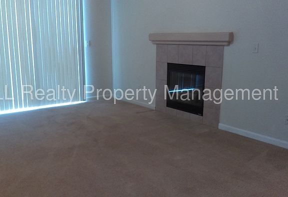2nd image of 1125 Mountain Rose Dr