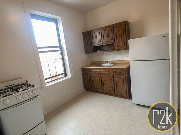 4th image of 3257 35th St APT C3