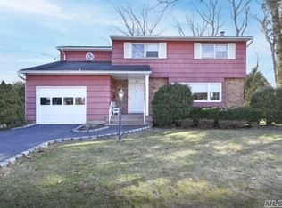 25 Jayne Ave, Melville, NY 11747