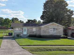 3220 Kingswood Way, Shively, KY 40216