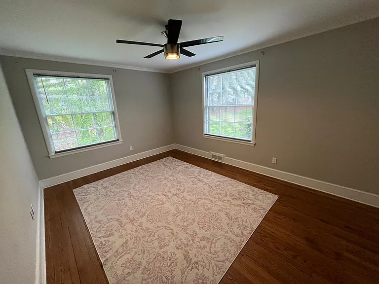 2107 Richardson Dr — Photo 16