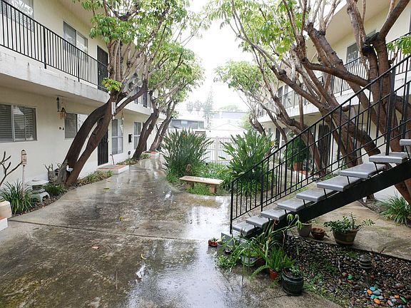 2nd image of 4710 Point Loma Ave #12