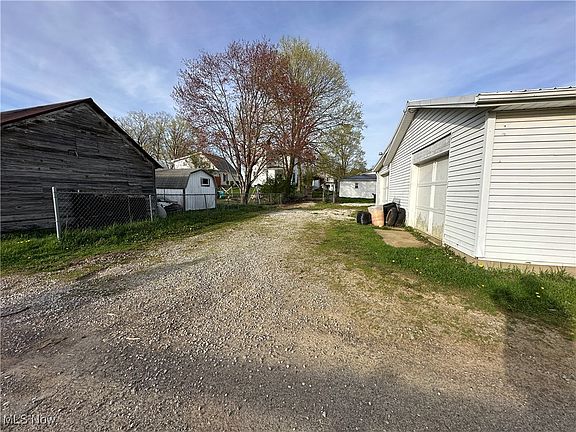 3rd image of 314 N Mill St