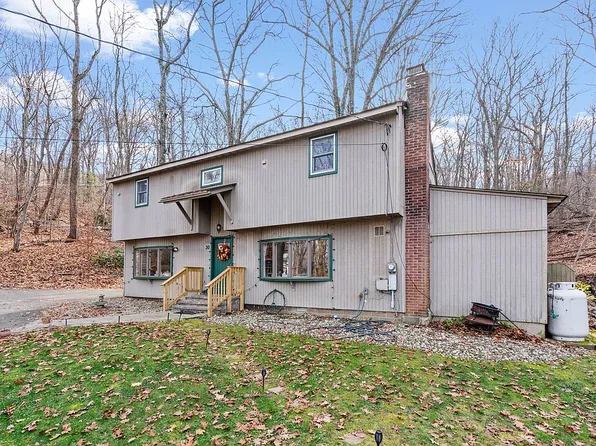 30 Mine Hill Rd, Cornwall, NY 12518