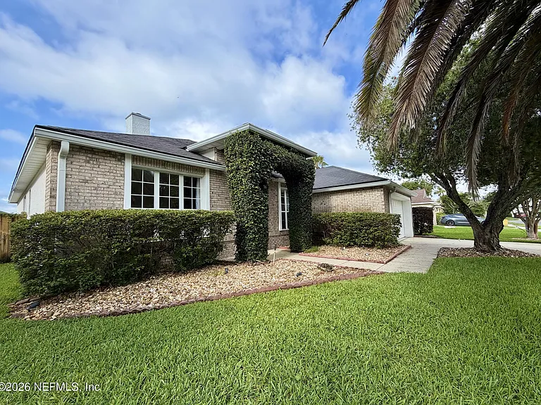 12962 Brians Creek Dr — Photo 3