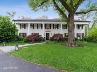 2300 Clover Ln, Northfield, IL 60093