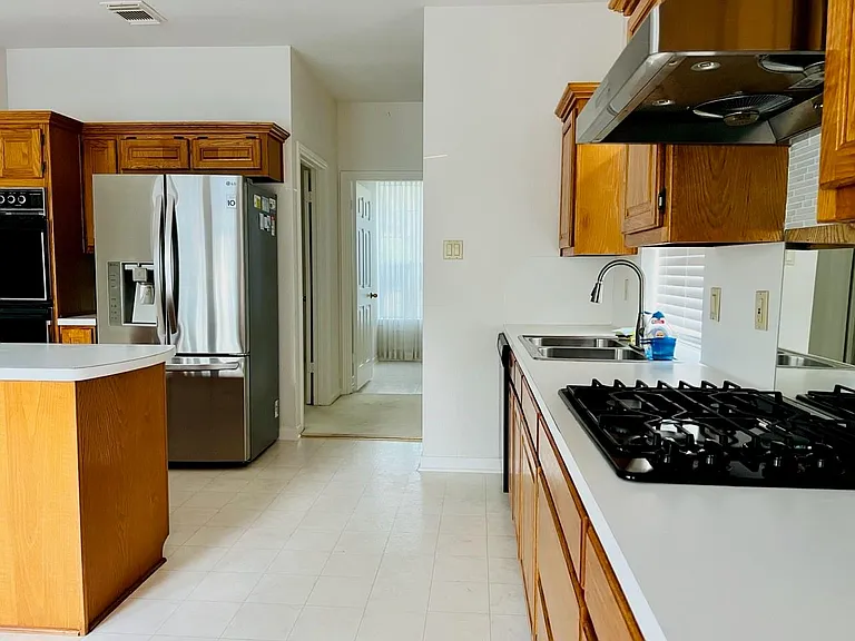 16911 Ascot Meadow Dr — Photo 7