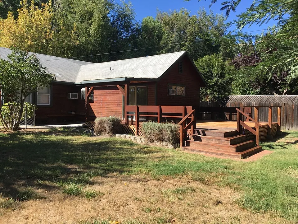 9633 Middle Creek Rd