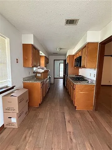 214 Darwin Dr — Photo 13