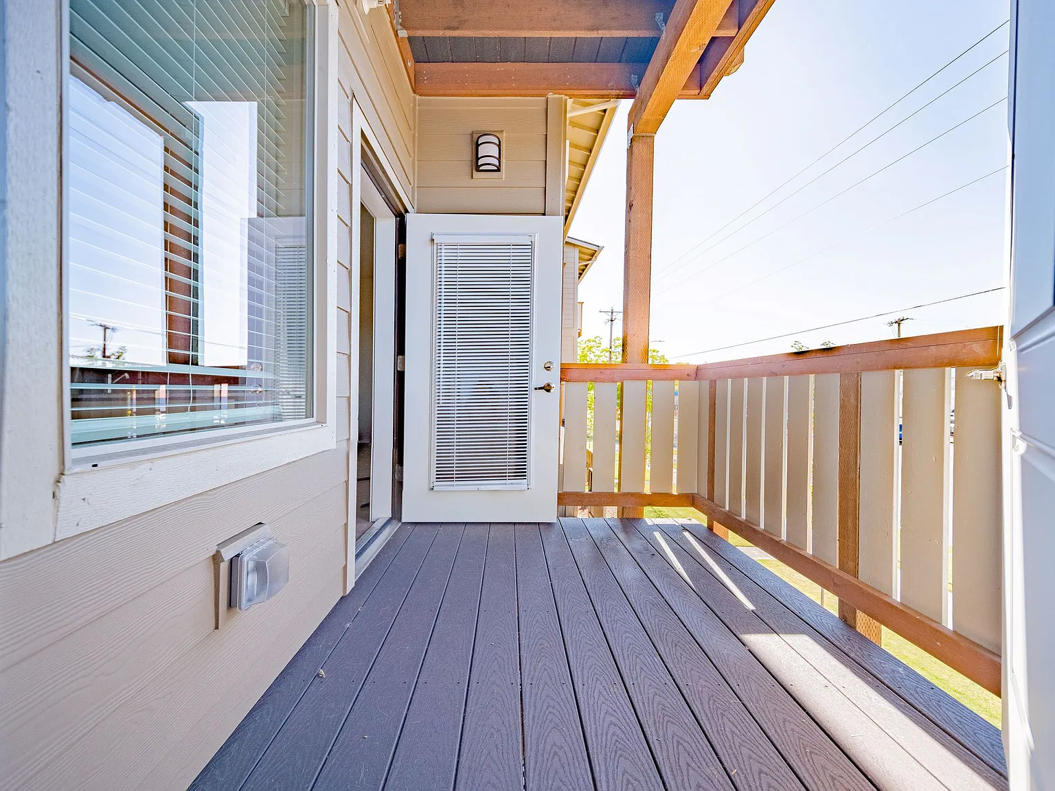 Willow Tree Place — Photo 3
