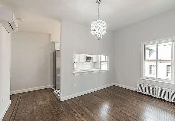 4th image of 68 E 7th St #3