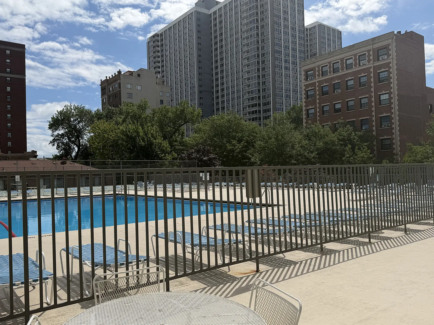 2 bed, 1.5 bath, 1100 sqft, $2,650 — Photo 3