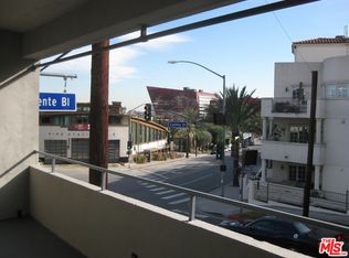 8911 Cynthia St, West Hollywood, CA 90069