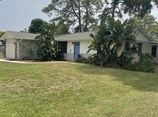 590 Rheine Rd NW, Palm Bay, FL 32907