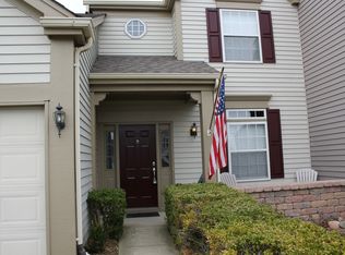 134 Pinehurst Dr, Mundelein, IL 60060