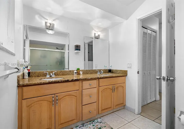 4306 Johnson St — Photo 15