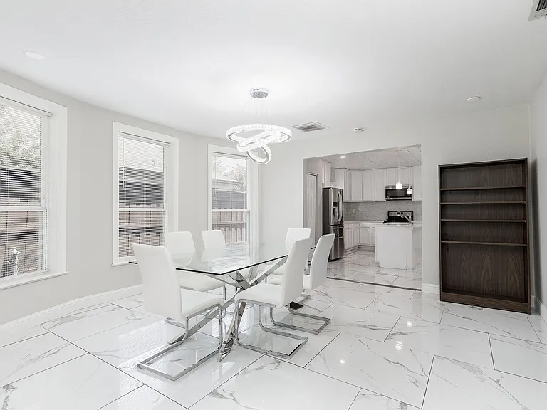 5702 Ellsworth Ave — Photo 4