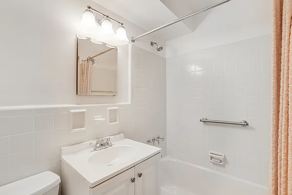 Rented by Compass | media 3