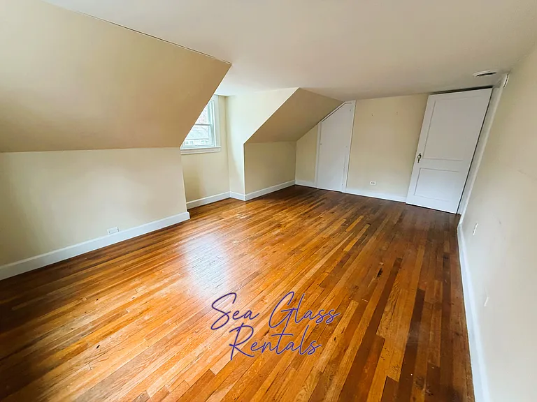 Curtis St — Photo 14