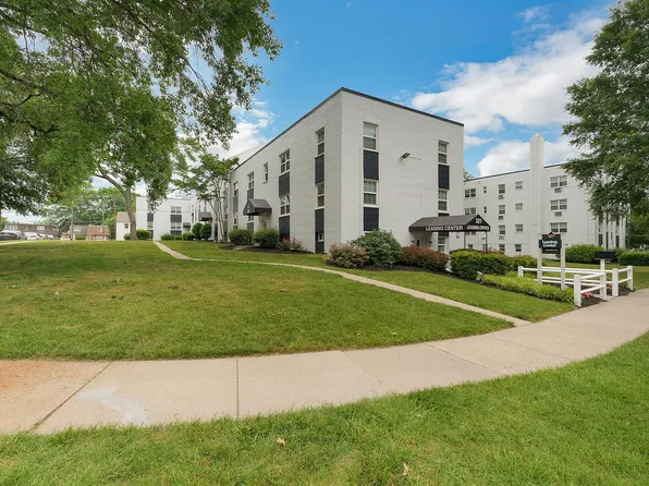 Laurel Court
