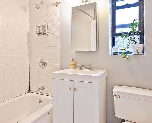 4th image of 52-25 39th Rd APT 2C