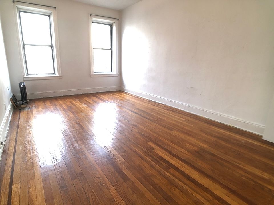 1st image of 2100 Westbury Ct #L5