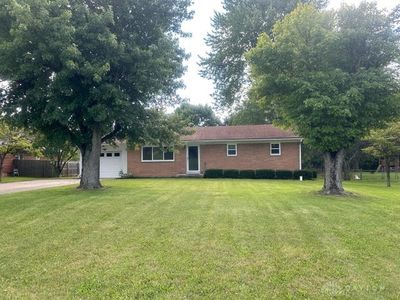 2210 S Burnett Rd, Springfield, OH, 45505