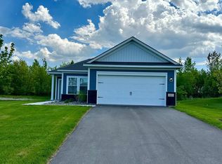 452 Wildflower Ln, Waverly, MN 55390