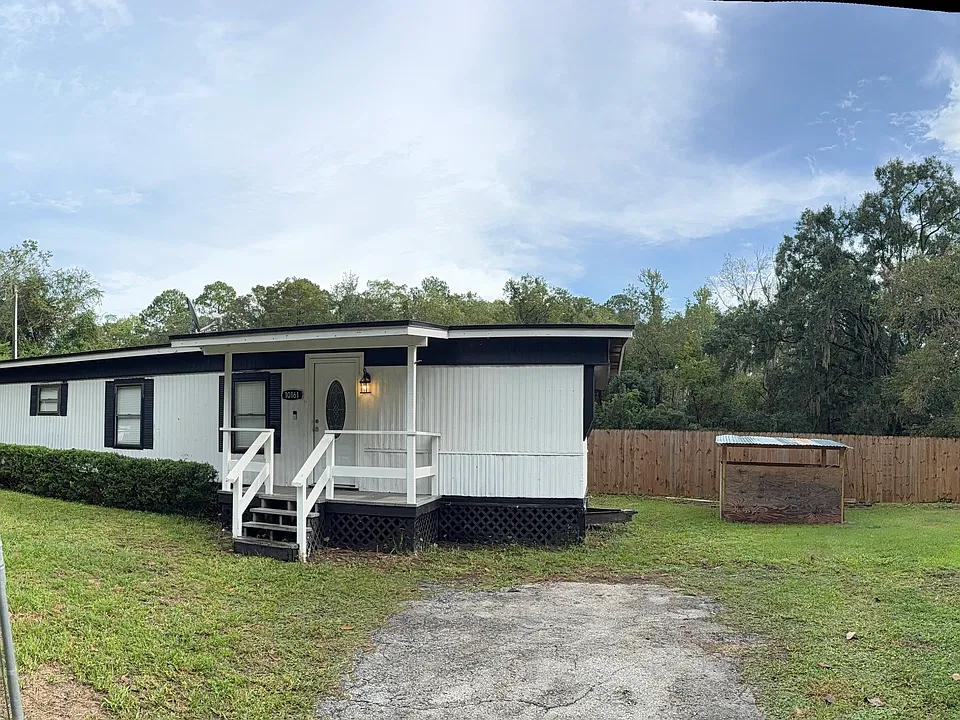 10161 Macon Rd