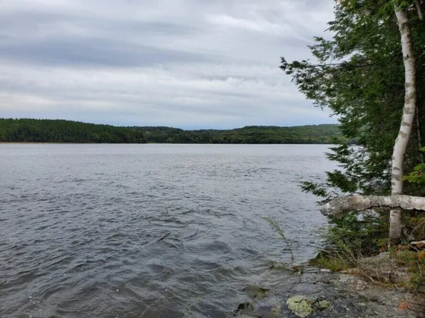76 Upper Oak Point Road, Winterport, ME 04496