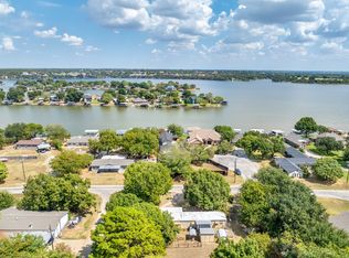 1709 E Apache Trl, Granbury, TX 76048