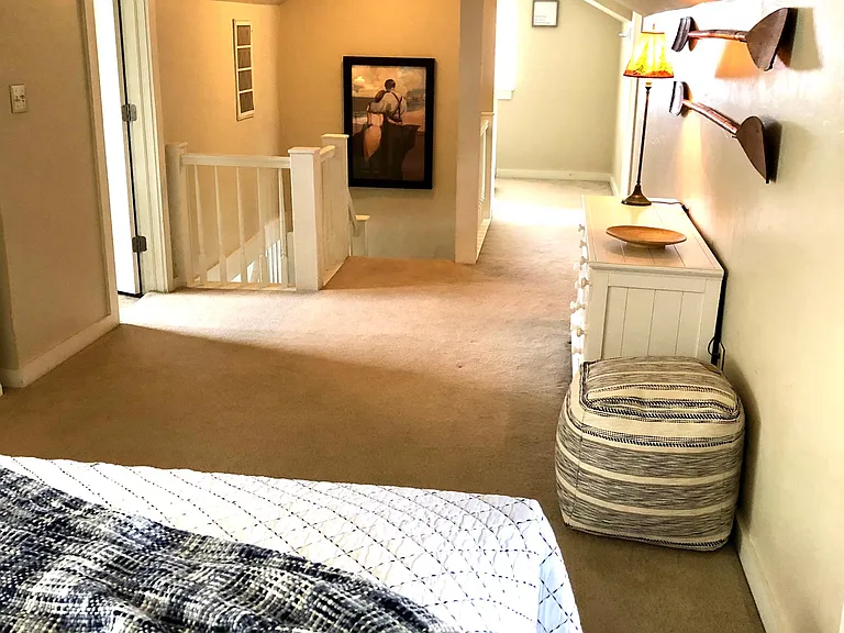 Upstairs loft bedroom suite & 2nd bedroom nook.